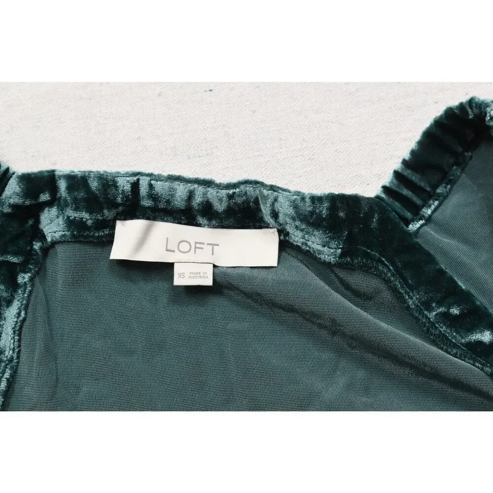 LOFT Women's XS Green Crushed Velvet Puff Sleeve Square Neck Blouse Top